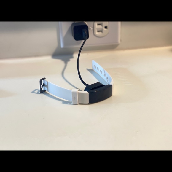 Fitbit - Picture 4 of 4